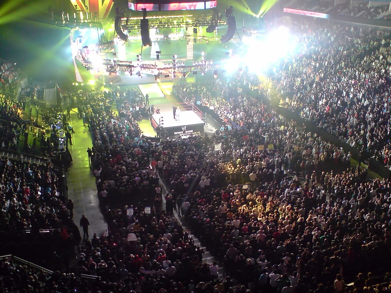 Where Is WWE Tonight? Venue, Start Time and TV Guide
